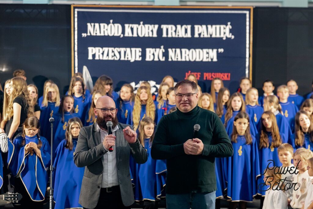 
                                                       Koncert pieśni patriotycznych 14
                                                