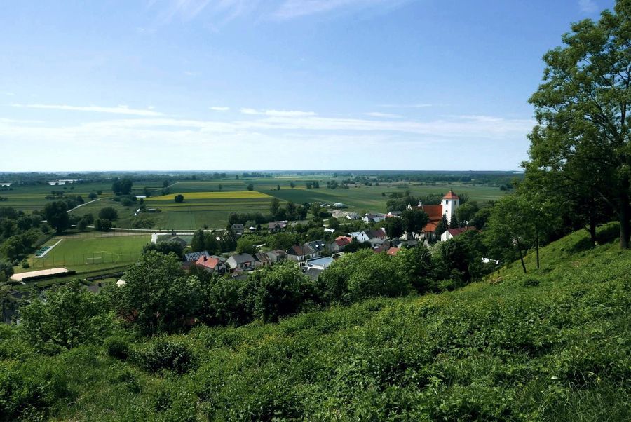 panorama na Janowiec ze wzgórza zamkowego