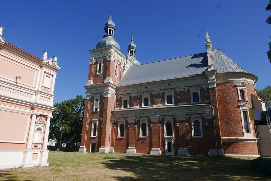 Kościół Wniebowzięcia Najświętszej Marii Panny, św. Floriana i św. Katarzyny w Gołębiu