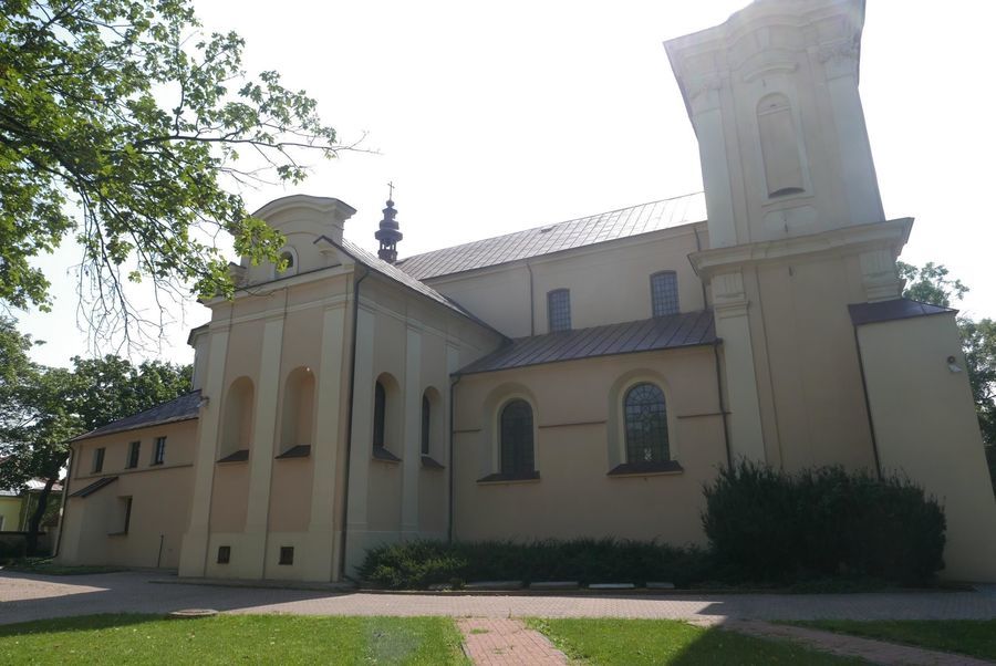 Kościół. św. Znalezienia Krzyża Świętego i św. Andrzeja Apostoła w Końskowoli