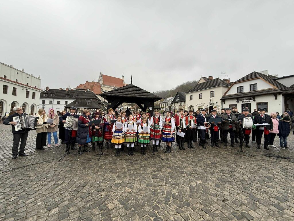 Obchody 107. rocznicy odzyskania niepodległości. Patriotyczne Śpiewanie