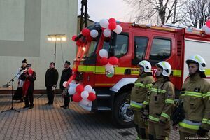 2024-12-18 Przekazanie nowego samochodu ratowniczo - gaśniczego dla OSP Pogrzebień