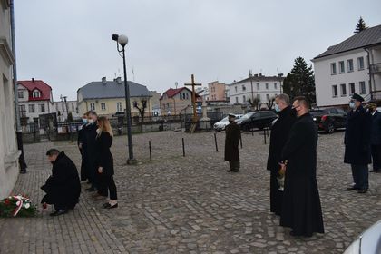 Rocznica zbrodni katyńskiej i tragedii smoleńskiej w Krasnymstawie