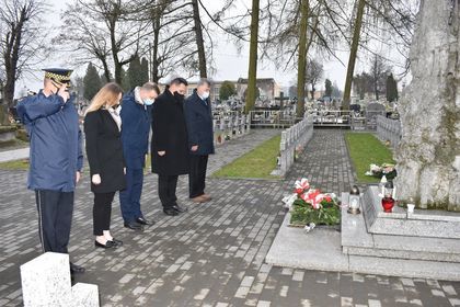 Rocznica zbrodni katyńskiej i tragedii smoleńskiej w Krasnymstawie