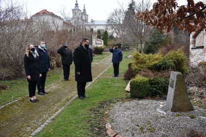 Rocznica zbrodni katyńskiej i tragedii smoleńskiej w Krasnymstawie