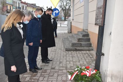 Rocznica zbrodni katyńskiej i tragedii smoleńskiej w Krasnymstawie