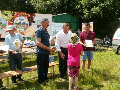 Zawody wędkarskie z okazji Dnia Dziecka 