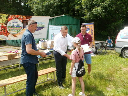 Zawody wędkarskie z okazji Dnia Dziecka 