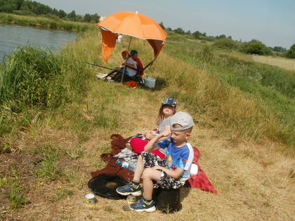 Zawody wędkarskie z okazji Dnia Dziecka 