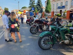 Konkurs Elegancji w ramach VIII Chmielakowego Zlotu Weteranów Szos