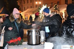 Otwarcie lodowiska, koncert kolęd i miejska wigilia 2024