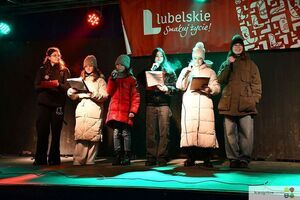 Otwarcie lodowiska, koncert kolęd i miejska wigilia 2024