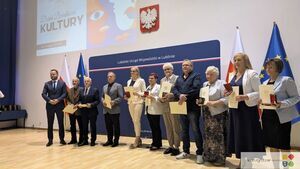 Wręczenie Medalu 105-lecia Lubelskiego Urzędu Wojewódzkiego dla Jana Henryka Cichosza