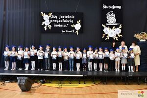 Pasowanie pierwszoklasistów na uczniów SP nr 4