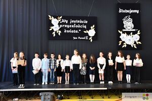 Pasowanie pierwszoklasistów na uczniów SP nr 4