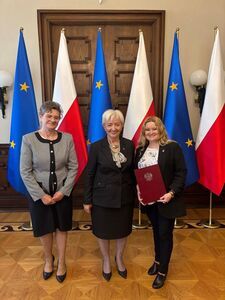 Podpisanie umowy na dofinansowanie nowych miejsc opieki w Żłobku Gminnym w Krośniewicach