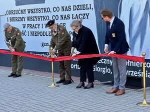 Odsłonięcie Muralu przy Szkole Podstawowej im. gen. W. Andersa w Nowem