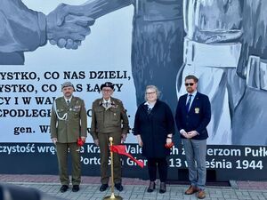 Odsłonięcie Muralu przy Szkole Podstawowej im. gen. W. Andersa w Nowem