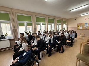 Ślubowanie klasy pierwszej w Liceum Ogólnokształcącym w Krośniewicach