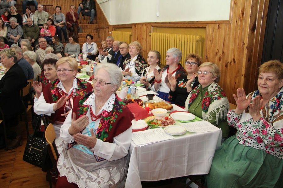 
                                                       Spotkanie seniorów - wspólne kolędowanie w GDK
                                                