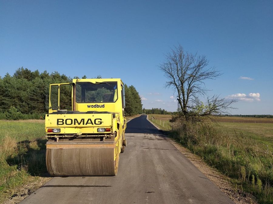 
                                                       Przebudowa dróg gminnych w miejscowościach Bobowiska i Wólka Kątna
                                                