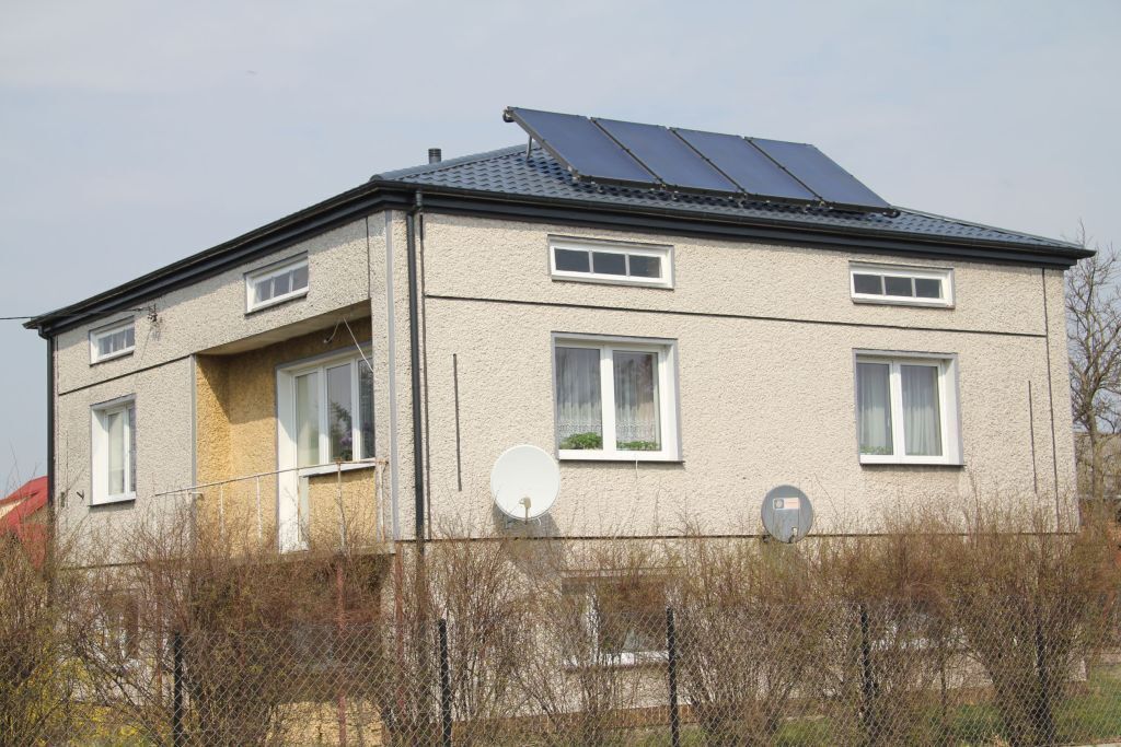 
                                                    Energia odnawialna w gminie Markuszów – kolektory słoneczne
                                                