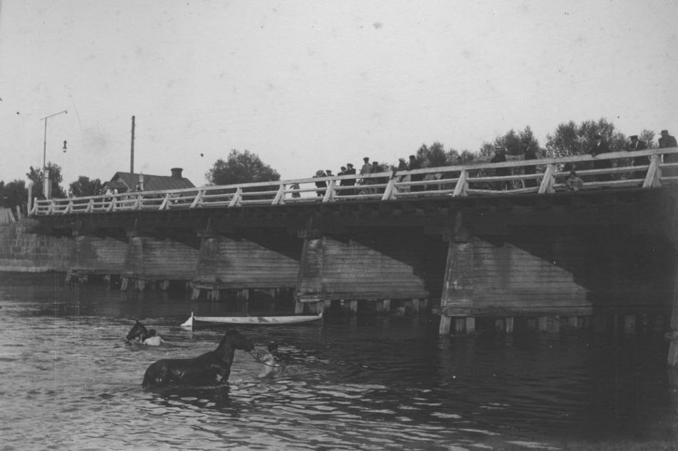 [MK/H/1695/009] Drewniany most na rzece Wieprz. Krasnystaw, lata 1914-1915.