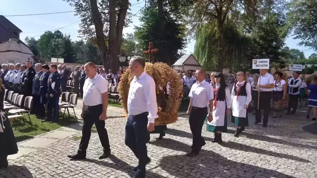 Gmina Niedźwiada na Dożynkach Powiatu Lubartowskiego w Ostrowie Lubelskim