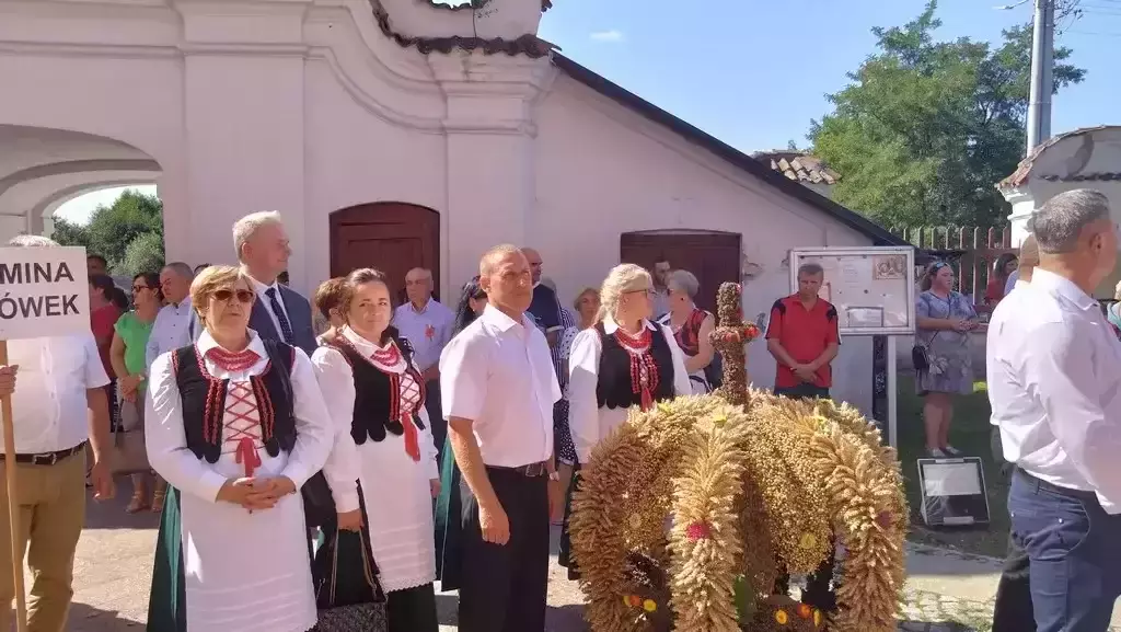 Gmina Niedźwiada na Dożynkach Powiatu Lubartowskiego w Ostrowie Lubelskim