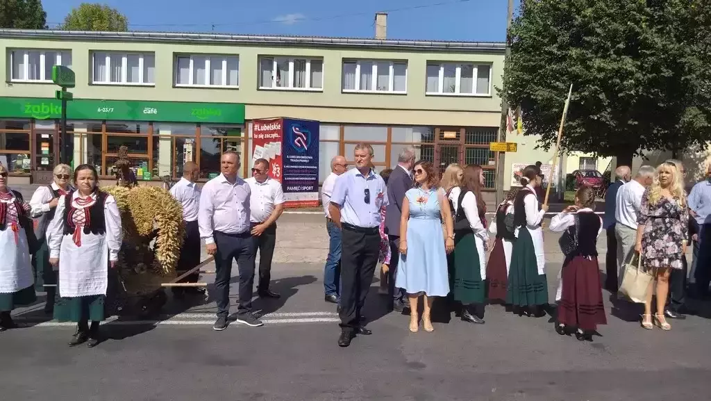 Gmina Niedźwiada na Dożynkach Powiatu Lubartowskiego w Ostrowie Lubelskim