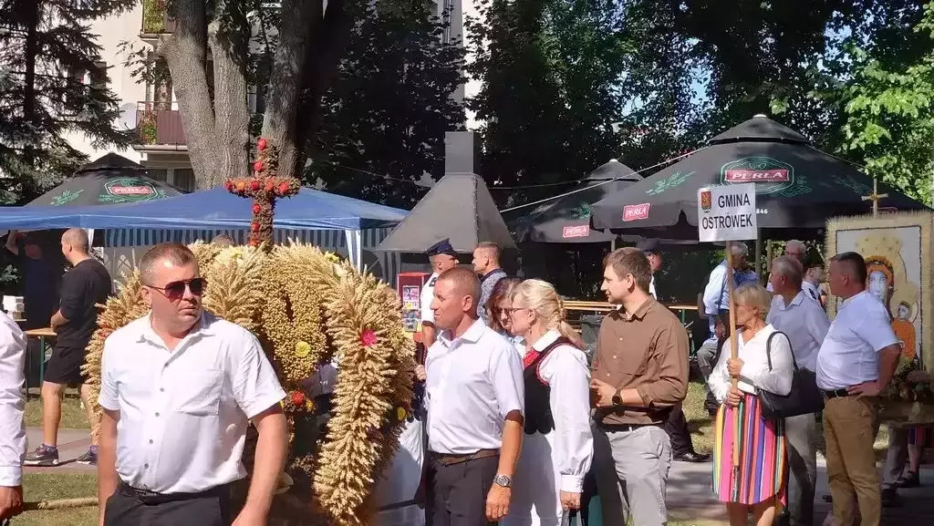 Gmina Niedźwiada na Dożynkach Powiatu Lubartowskiego w Ostrowie Lubelskim