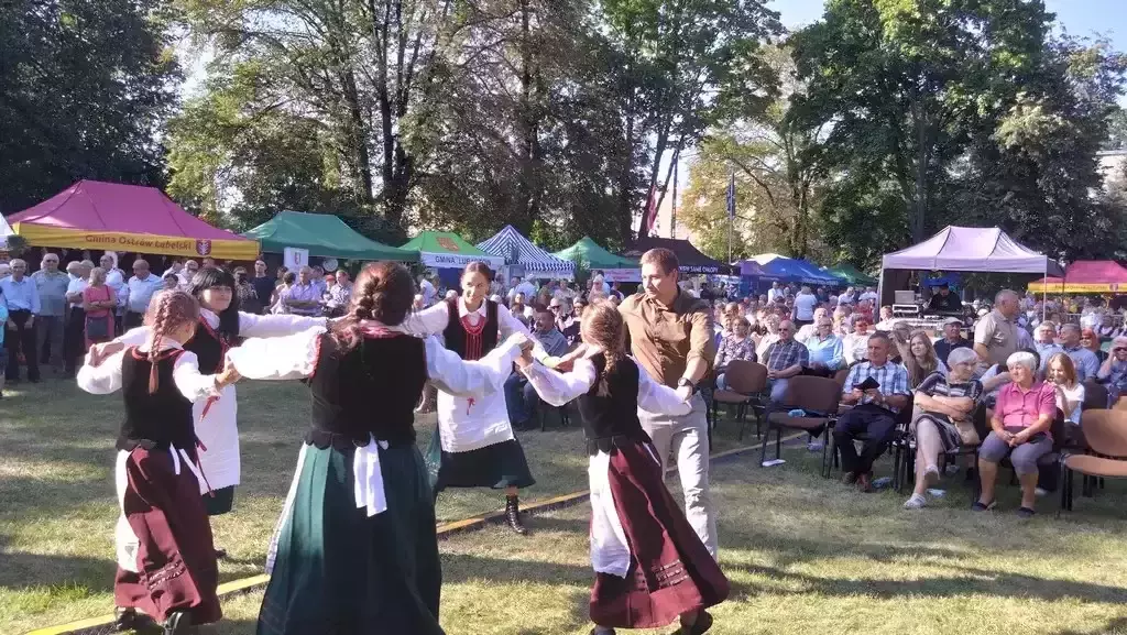 Gmina Niedźwiada na Dożynkach Powiatu Lubartowskiego w Ostrowie Lubelskim