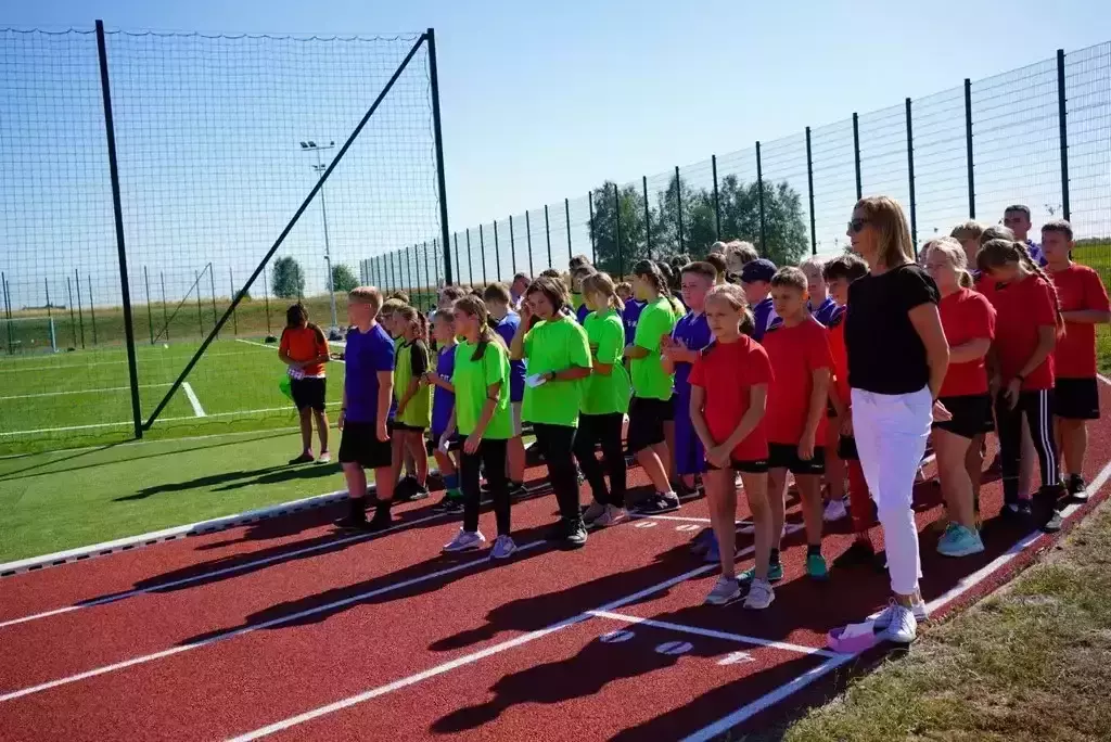 Uroczyste otwarcie Ogólnodostępnego Kompleksu Sportowego w Niedźwiadzie