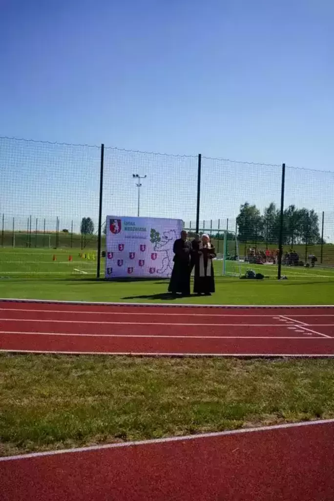 Uroczyste otwarcie Ogólnodostępnego Kompleksu Sportowego w Niedźwiadzie