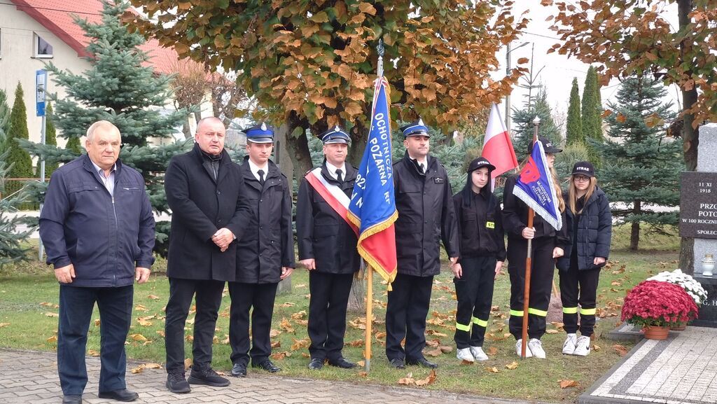 Obchody 106 rocznicy odzyskania przez Polskę niepodległości.