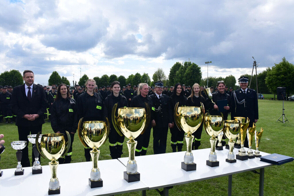 Gminne Zawody Sportowo-Pożarnicze OSP w Niedźwiadzie