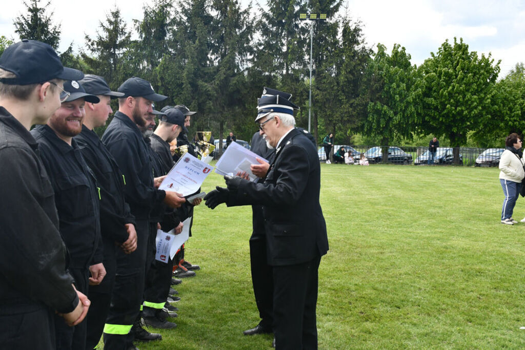 Gminne Zawody Sportowo-Pożarnicze OSP w Niedźwiadzie