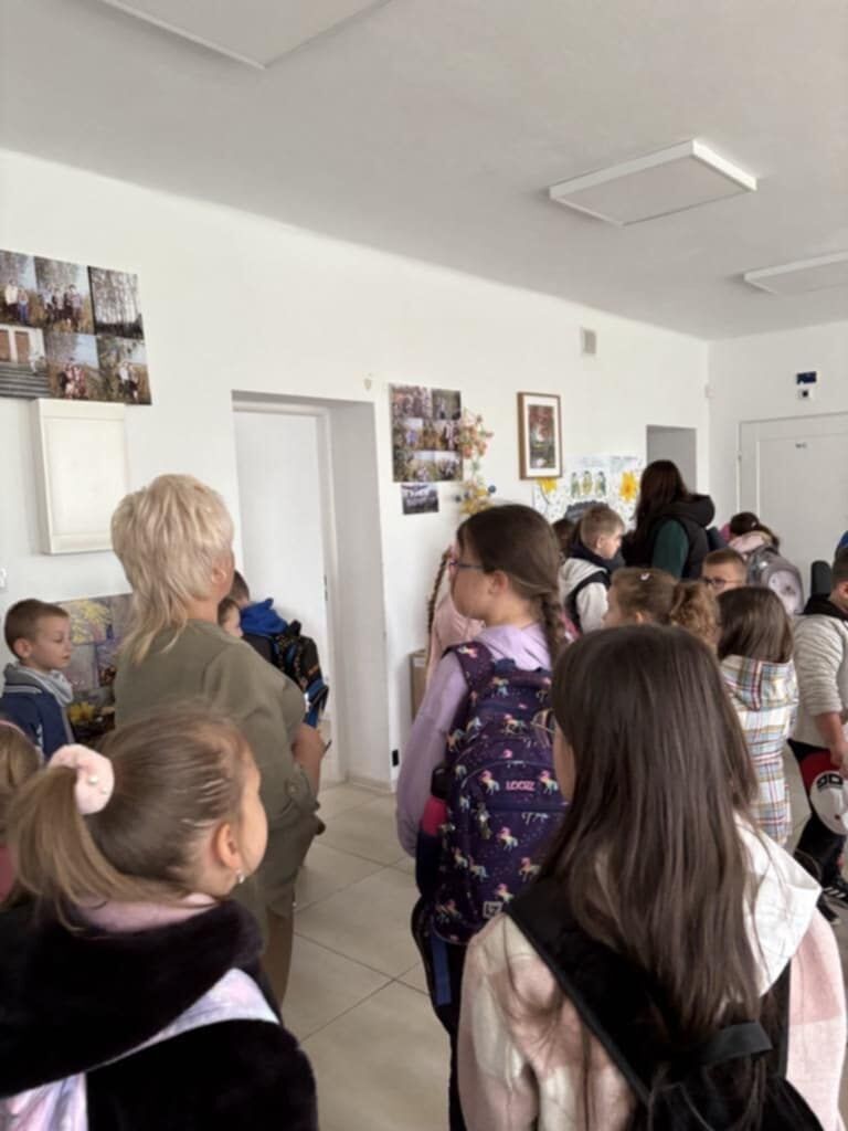 Wizyta uczniów ze Szkoły Podstawowej w Brzeźnicy Książęcej w Urzędzie Gminy Niedźwiada