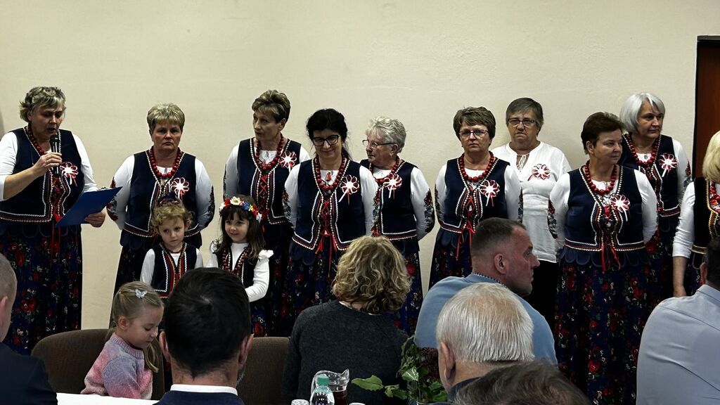 Uroczyste Obchody Święta Niepodległości zorganizowane przez Koło Gospodyń Wiejskich w Tarle