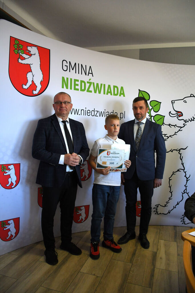 Uroczyste wręczenie nagród sportowcom z terenu Gminy Niedźwiada