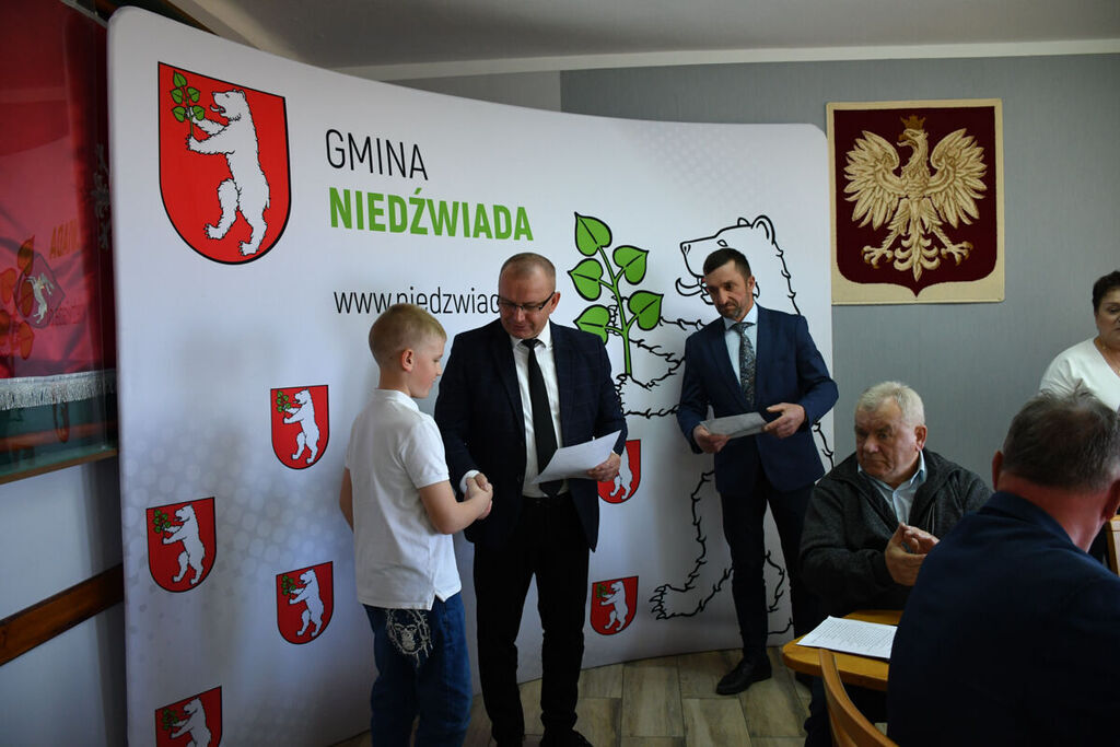 Uroczyste wręczenie nagród sportowcom z terenu Gminy Niedźwiada