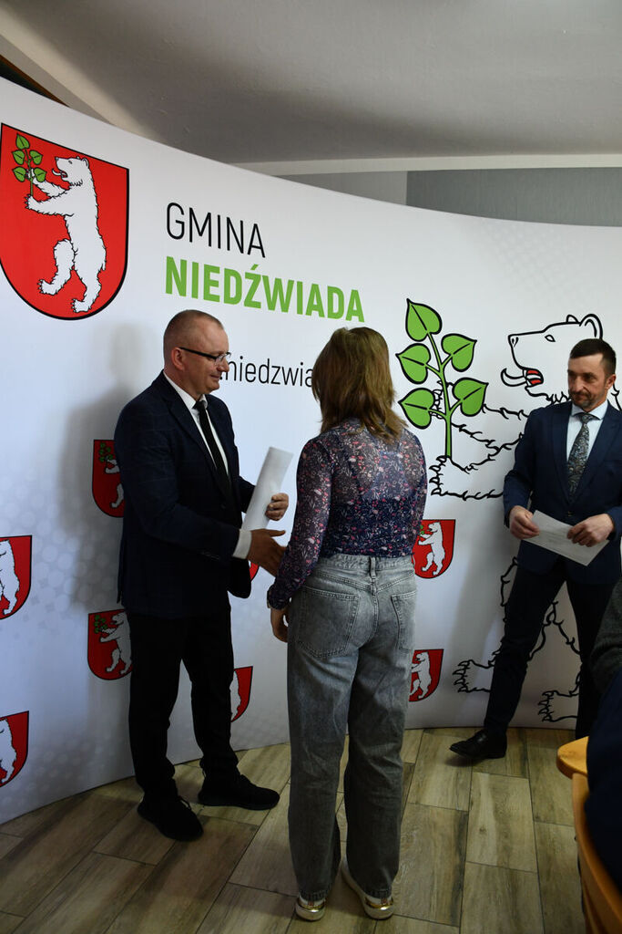 Uroczyste wręczenie nagród sportowcom z terenu Gminy Niedźwiada