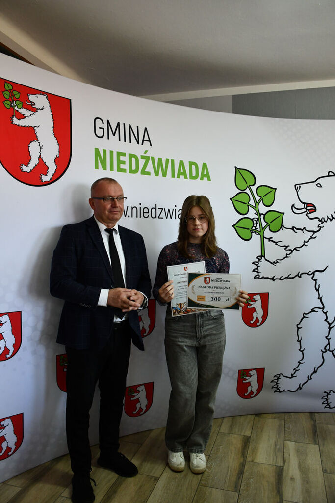 Uroczyste wręczenie nagród sportowcom z terenu Gminy Niedźwiada