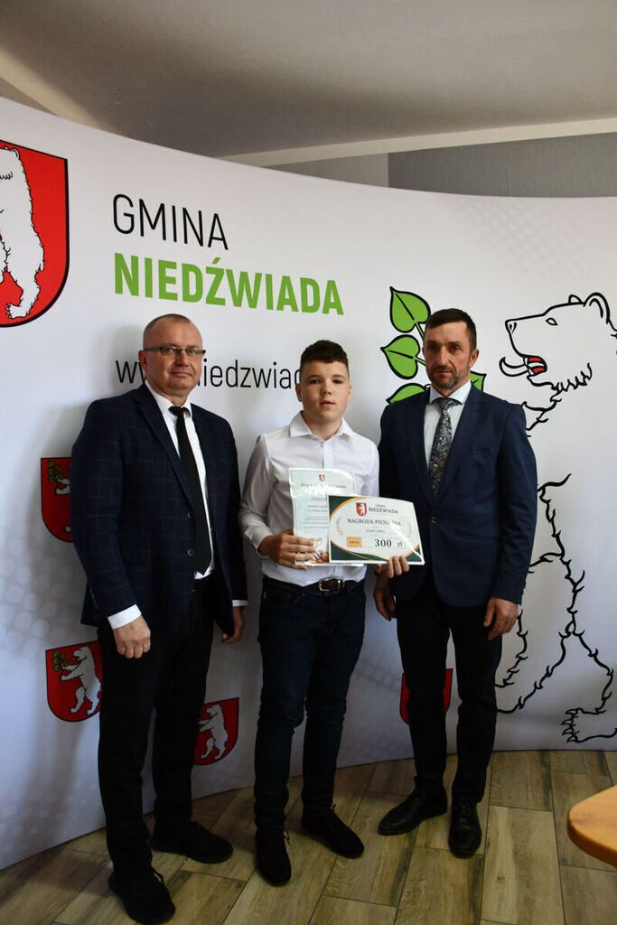 Uroczyste wręczenie nagród sportowcom z terenu Gminy Niedźwiada