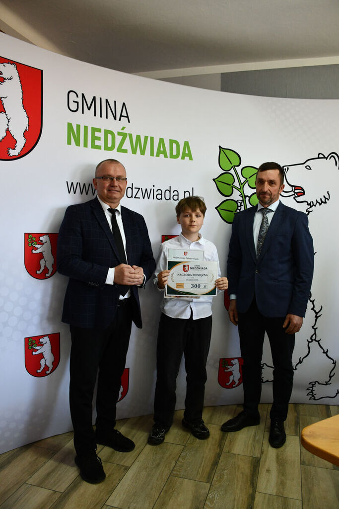 Uroczyste wręczenie nagród sportowcom z terenu Gminy Niedźwiada