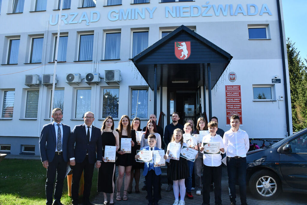 Uroczyste wręczenie nagród sportowcom z terenu Gminy Niedźwiada