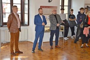 Otwarcie wystawy „140 lat drogi żelaznej Iwangrodzko-Dąbrowskiej. Dzieje kolei, która wciąż łączy”