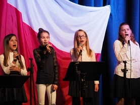 Na patriotyczną nutę – koncert dzieci i młodzieży w kinie Świteź