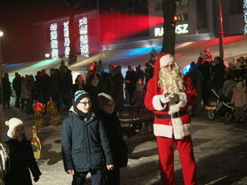W dniach 10-12 grudnia przed pajęczańskim Ratuszem odbył się Jarmark Bożonarodzeniowy