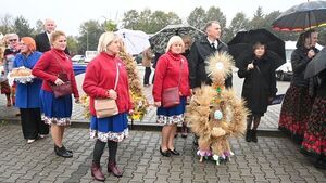 Fotorelacja z Pajęczańskiego Dnia dla Młodzieży, Powiatowego Święta Plonów oraz Zlotu Motocyklowego - Pajęczno 2024